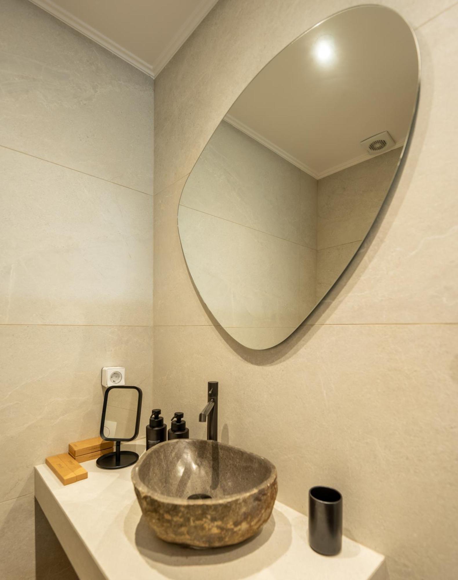Derouse Othon Suite With Hydromassage Jacuzzi Athens Ngoại thất bức ảnh