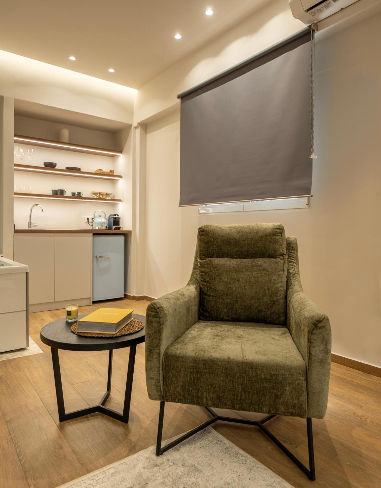 Derouse Othon Suite With Hydromassage Jacuzzi Athens Ngoại thất bức ảnh